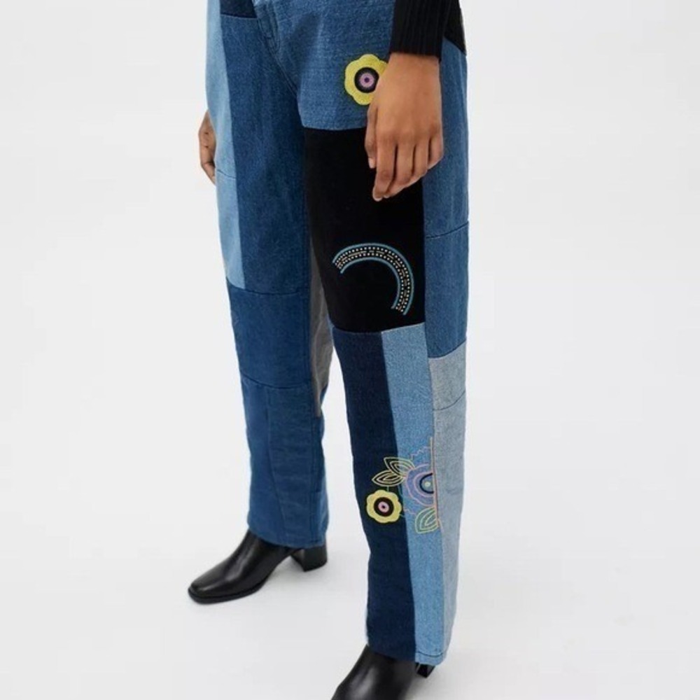 Urban Outfitters BDG Patchwork Embroidered High Waist Baggy Jeans Artsy Size 27 - Picture 3 of 5